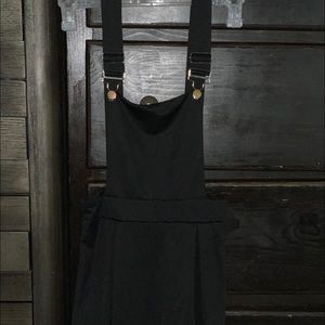 Overall skirt